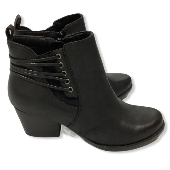 BareTraps Shoes - Baretraps Raewyn Black Block Heel Ankle Boots